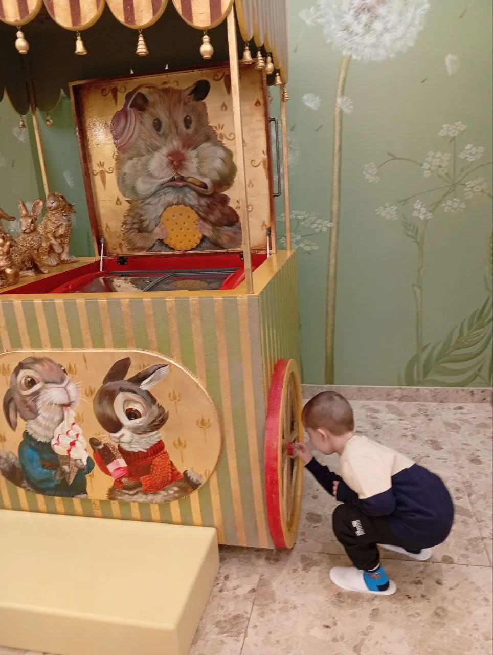 Смотреть фотографию